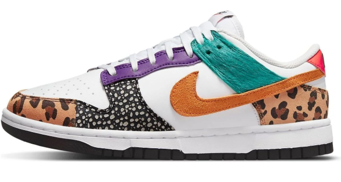 Nike Dunk Low SE Women's Sneakers