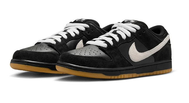 Nike SB Dunk Low Pro Skate Shoes with Leather and Suede Upper
