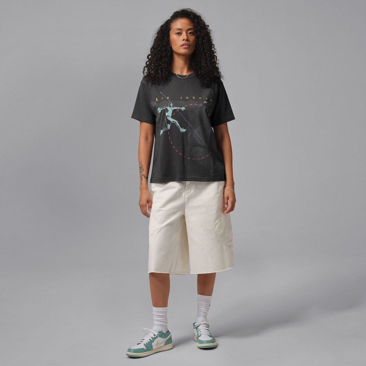 Women's Jordan Flight Graphic T-ShirtDark Smoke Grey/Black