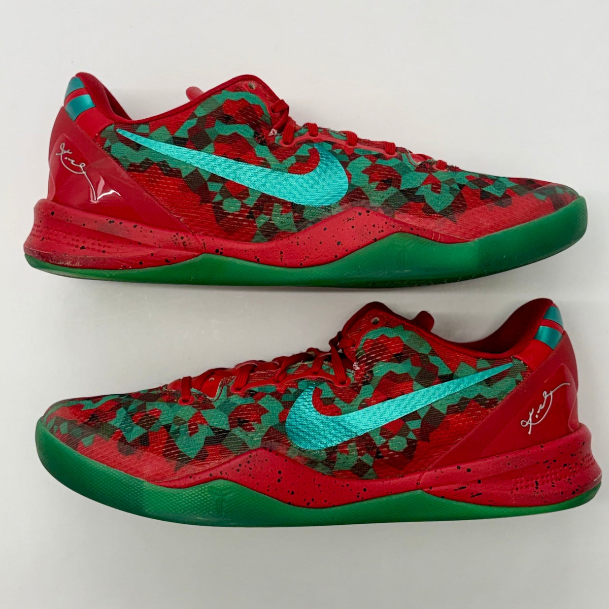 Nike ID Kobe 8 Grinch Christmas