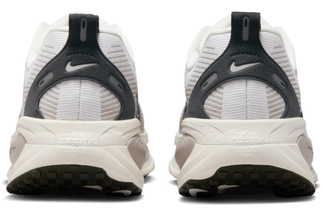Nike Air Zoom Vomero 18 Men's Running Shoe