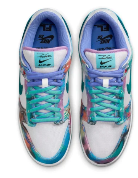 Nike SB Dunk Low x Futura Laboratories | HF6061-400